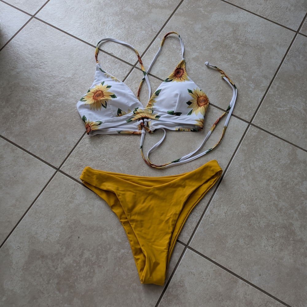 Zaful Vibrant Yellow Bikini Bottom